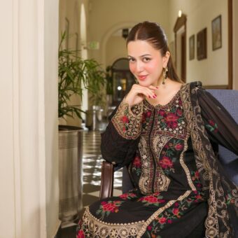 manizay-embroidered-collection