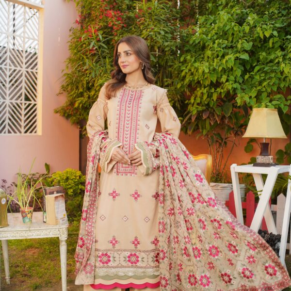 Manizay Dastaan-e-Nisa Premium Embroidered Lawn With Heavy Embroidered Dupatta M-09