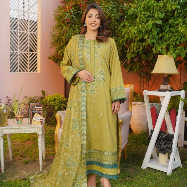 Manizay Dastaan-e-Nisa Premium Embroidered Lawn With Heavy Embroidered Dupatta M-07