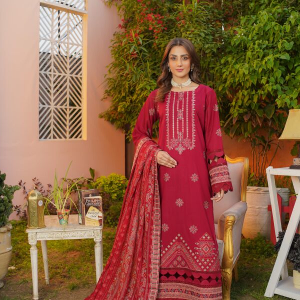 Manizay Dastaan-e-Nisa Premium Embroidered Lawn With Heavy Embroidered Dupatta M-10