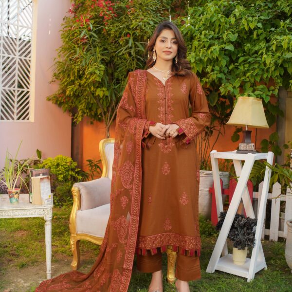 Manizay Dastaan-e-Nisa Premium Embroidered Lawn With Heavy Embroidered Dupatta M-03