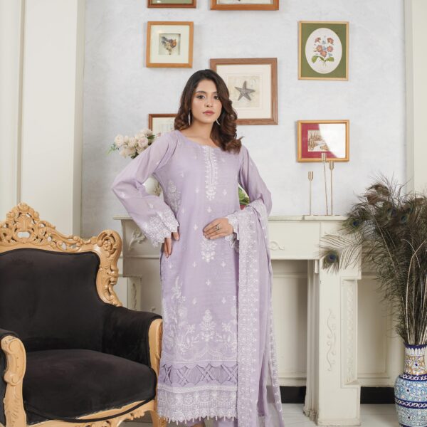 Manizay Moray Piya Premium Embroidered Bana Dora Lawn With Embroidered Crinkle Dupatta M-03