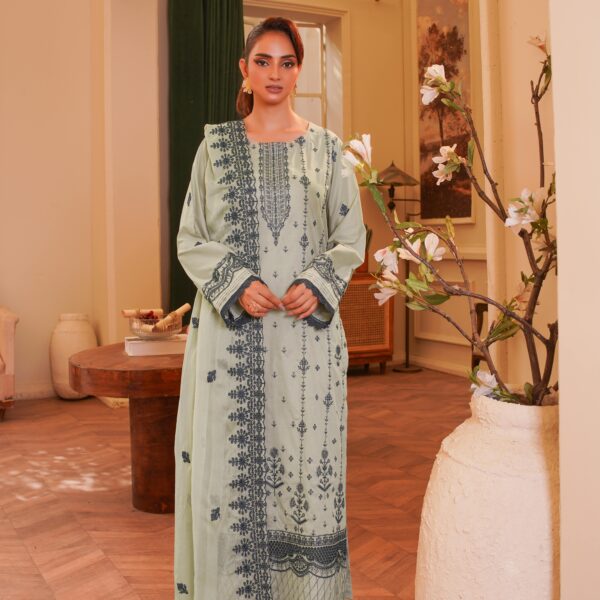 Manizay Nigaar Premium Embroidered Lawn With Embroidered Chiffon Dupatta M-08