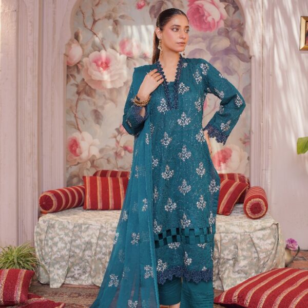 Manizay Shehar Bano Premium Embroidered Bana Dora Lawn With Pure Embroidered Crinkle Dupatta M-07