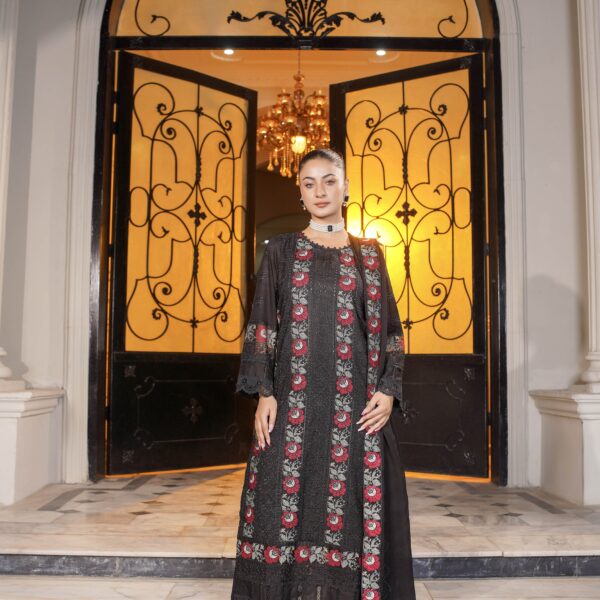 Manizay Zarlish Premium Embroidered Lawn With Embroidered Crinkle Dupatta M-05