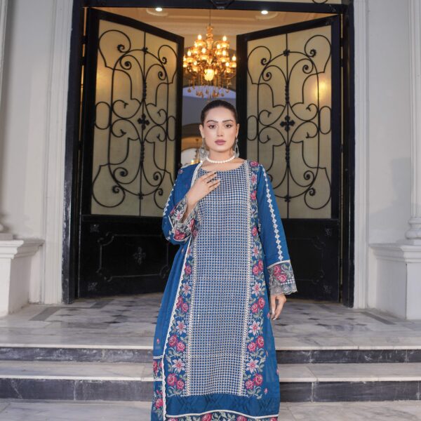 Manizay Zarlish Premium Embroidered Lawn With Embroidered Crinkle Dupatta M-02