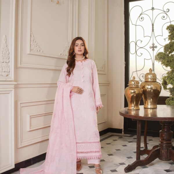 Manizay Nawab Sahiba Premium Embroidered Bana Dora Lawn With Embroidered Lawn Dupatta M-05
