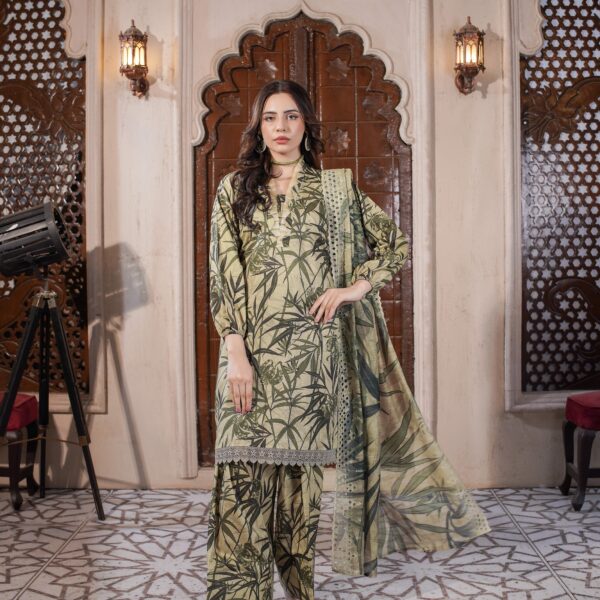 Manizay Rooh Naaz Premium Digital Print Bana Dora Lawn With Digital Print Embroidered Fancy Dupatta M-03