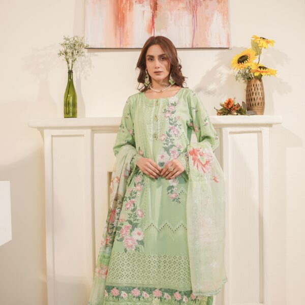 Manizay Zah E Naseeb Premium Embroidered Lawn With Digital Print Lino Kara Dupatta M-02