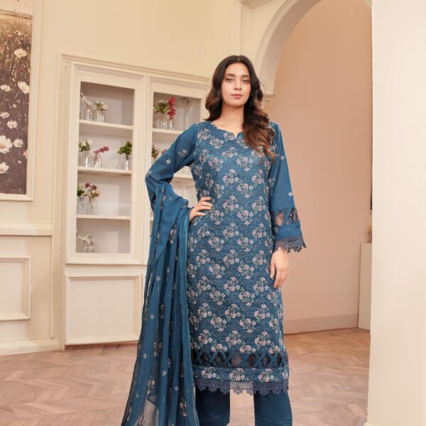 Manizay Andleeb Premium Embroidered Bana DoraLawn With Embroidered Chiffon Dupatta M-02