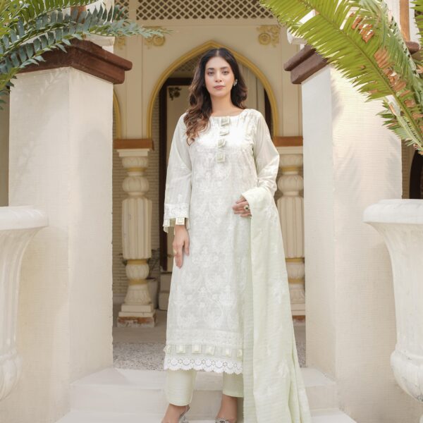 Manizay Dilkash Mumtaz Premium Embroidered Bana Dora Lawn With Embroidered Voile Lawn Dupatta M-08