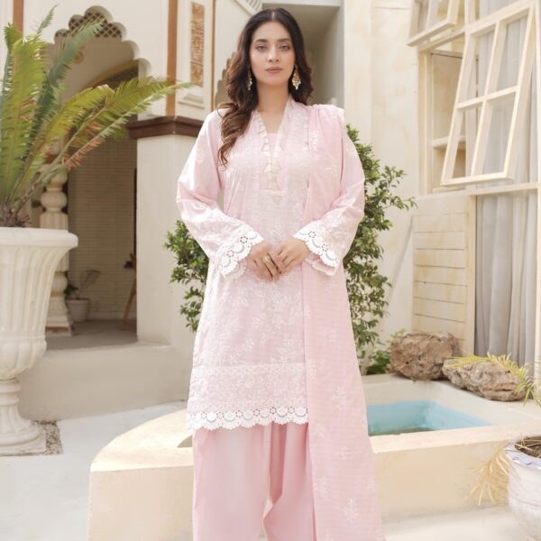 Manizay Dilkash Mumtaz Premium Embroidered Bana Dora Lawn With Embroidered Voile Lawn Dupatta M-07