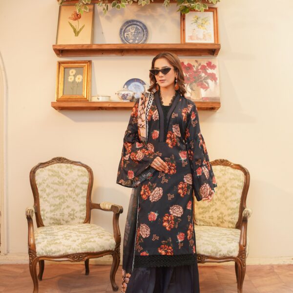 Manizay Dalaari  Premium Digital Print Bana Dora Lawn With Digital Print Voile Lawn Dupatta M-06