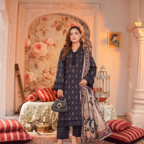Manizay Bagh O Bahar Premium Digital Print Bana Dora Lawn With Digital Print Crinkle Dupatta M-04