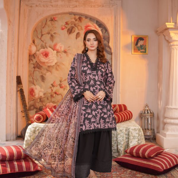 Manizay Bagh O Bahar Premium Digital Print Bana Dora Lawn With Digital Print Crinkle Dupatta M-02