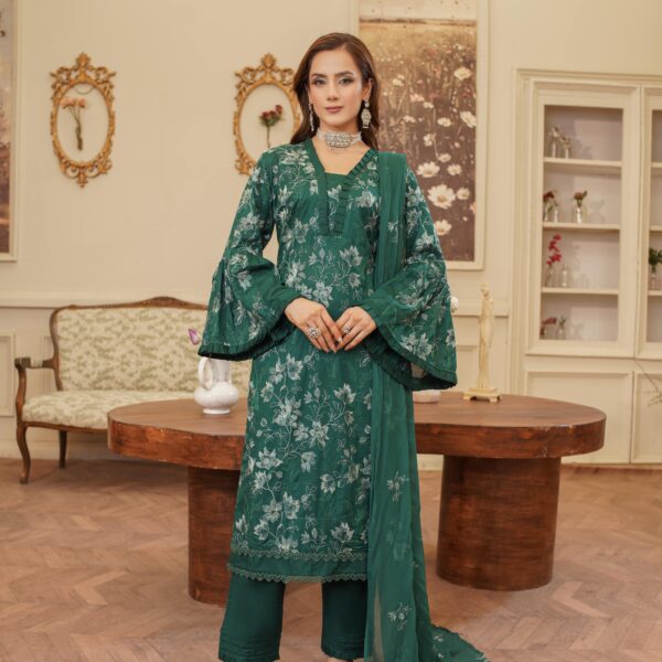 Manizay Noor Mehal Premium Embroidered Lawn With Embroidered Crinkle Dupatta M-04