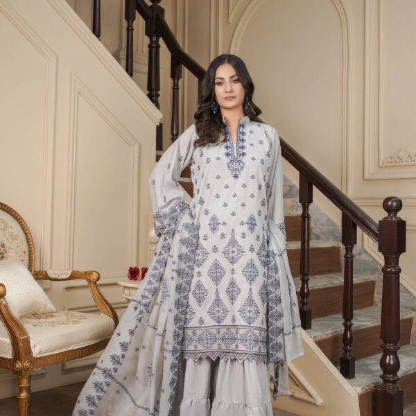 Manizay Gulfam Premium Embroidered Karandi With Embroidered Chiffon Dupatta M-04