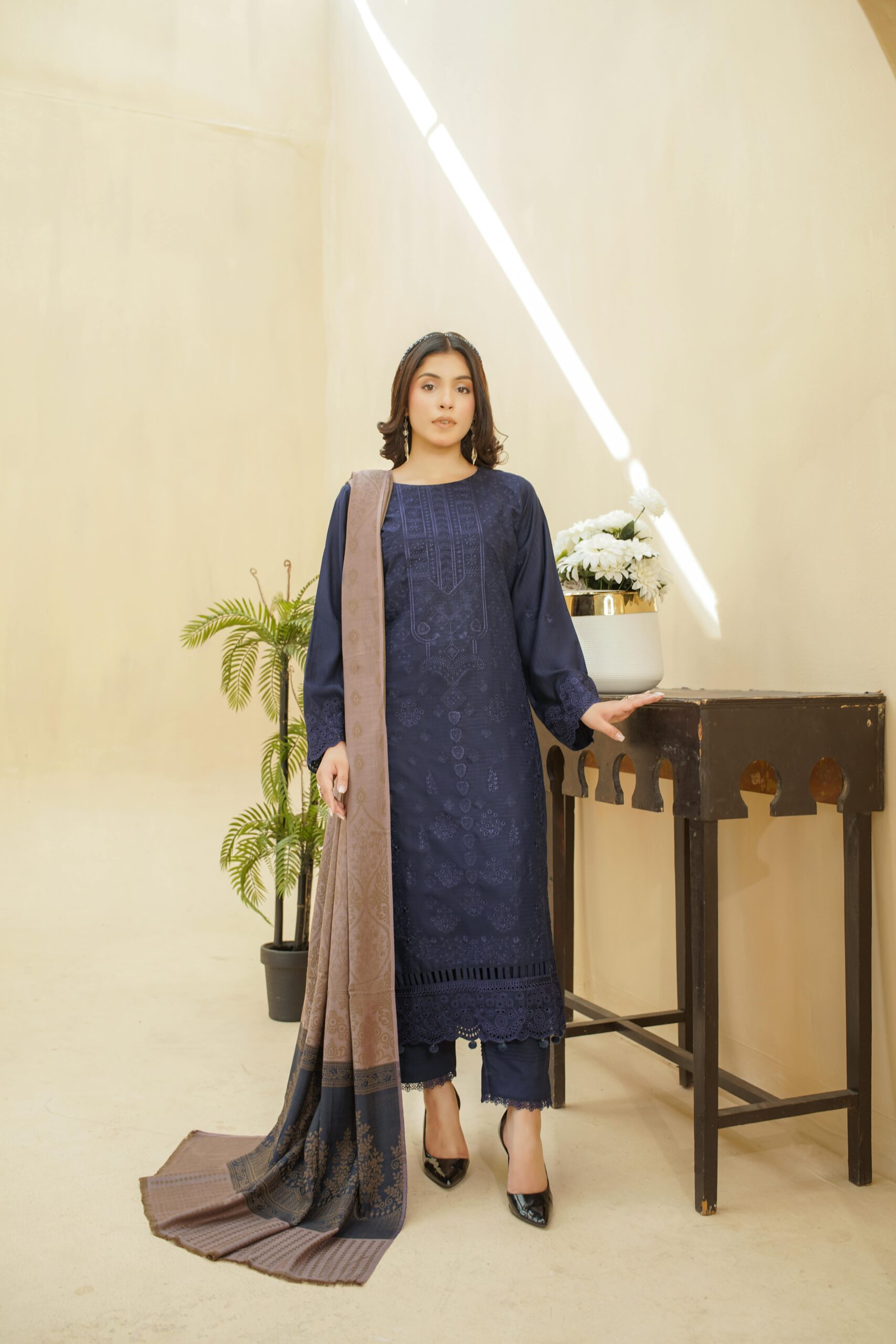 Kishwar ka Andaz (25)