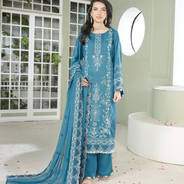 Manizay Mehrma Premium Embroidered Winter Karandi With Embroidered Crinkle Dupatta M-05