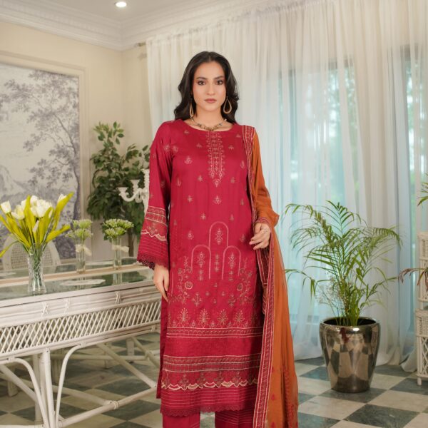 Manizay Sunehray Rang Premium Embroidered Viscos With Fancy Heavy Embroidered Pallu for Patti Dupatta 10 Article In One Box
