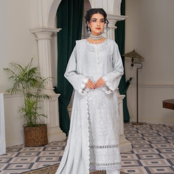 Manizay Nigah E Shokh Premium Embroidered Dhanak With Embroidered Dhanak Shawl M-07