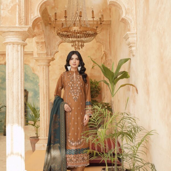 Manizay Bandhan Premium Embroidered Peach Leather With Pure Pashmina Shawl M-03