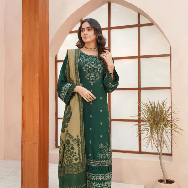 Manizay Khowab Nagar Premium Embroidered Peach Leather With Pure Pashmina Shawl M-05