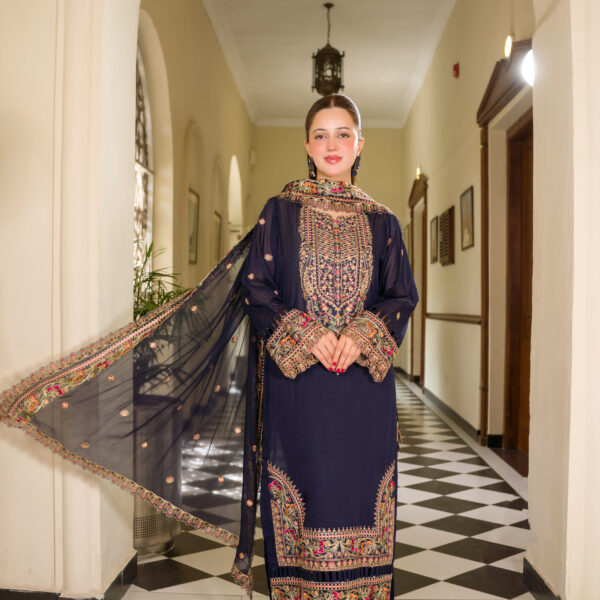Lajawab Yaadein - MANIZAY Premium Embroidered Lawn With Heavy Embroidered Crinkle Dupatta M-02