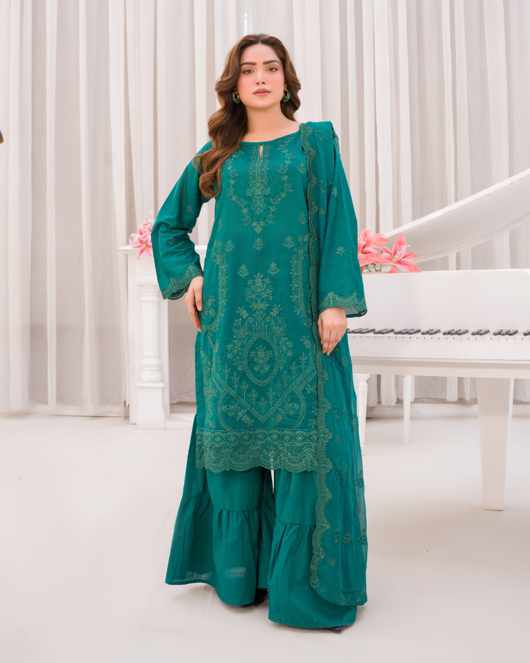 Manizay Nau Bahar Premium Embroidered Chikenkari Lawn Collection With Embroidered Pure Crinkle Dupatta M-03