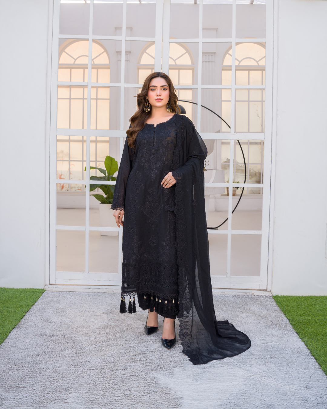 Manizay Nau Bahar Premium Embroidered Chikenkari Lawn Collection With Embroidered Pure Crinkle Dupatta M-09